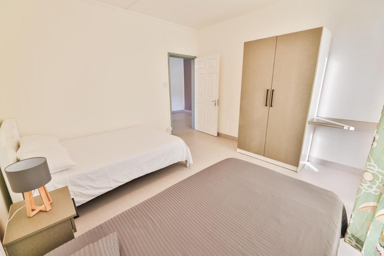 Oceanbreeze Apartments Mont Choisy エクステリア 写真